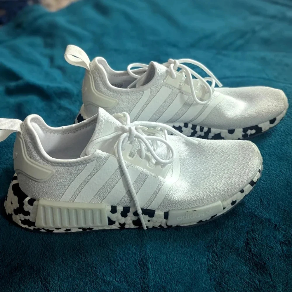 Adidas Originals NMD_R1 | White Black Speckled Boost | Size 9 | GZ4307